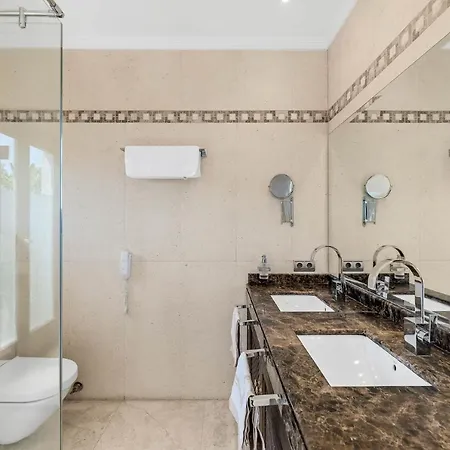 About Puente Penthouse *
