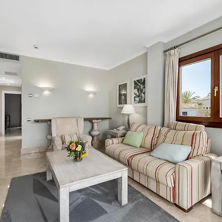 About Puente Penthouse Apartment Marbella
